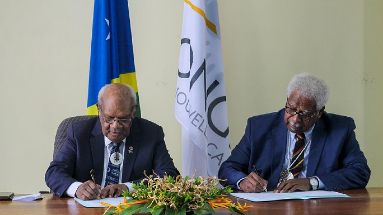 The President of the Congress of New Caledonia the Hon. Roch Wamytan and the Speaker of National Parliament Hon Patteson Oti signed a Memorandum of Understanding (MOU) on Inter-Parliamentary Partnership.