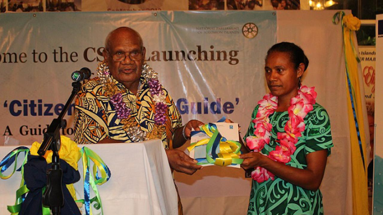 Speaker of Parliament, Hon. Patteson Oti and Vice Chair of DSE Board, Alice Hou launched the guide.